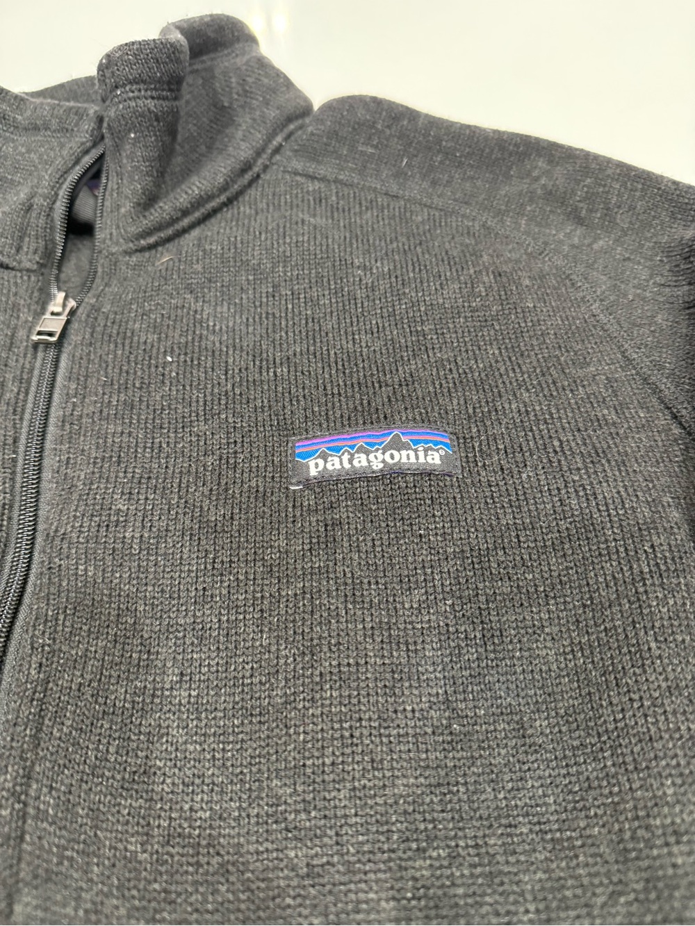 Patagonia Men's Charcoal Quarter-Zip Fleece Pullover-Medium - Picture 2 of 7